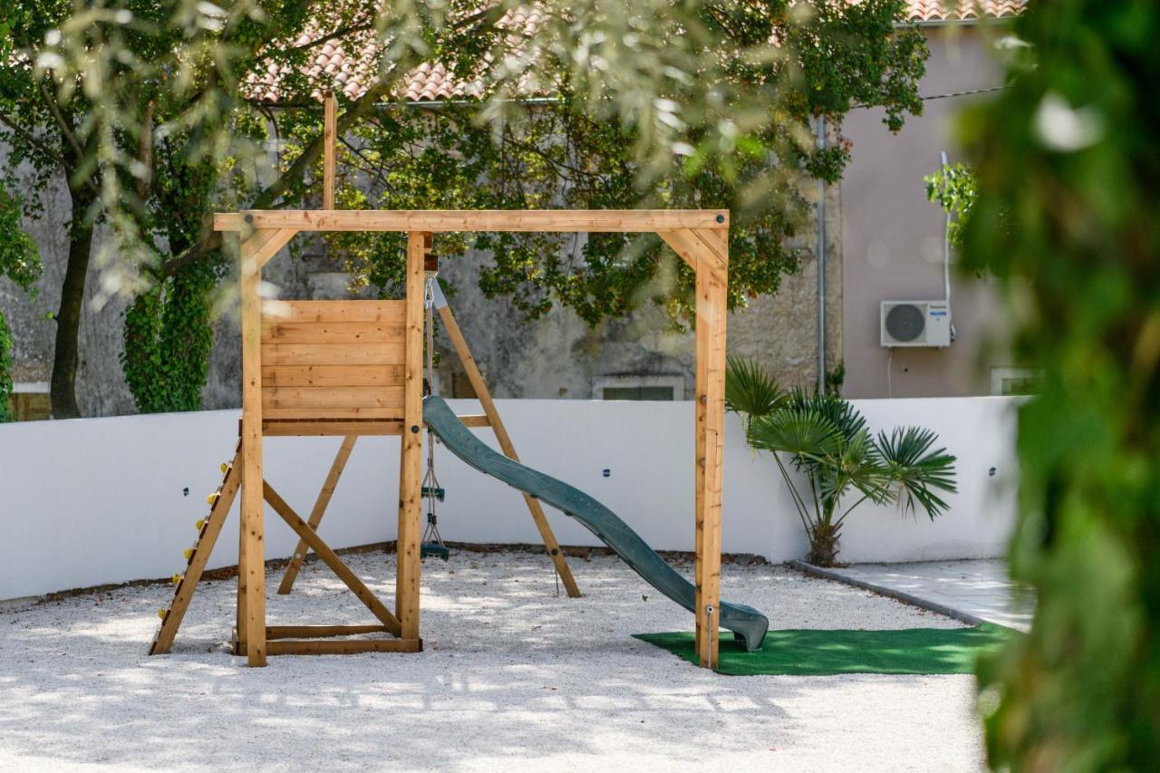 Summer House Nina Pavicini エクステリア 写真