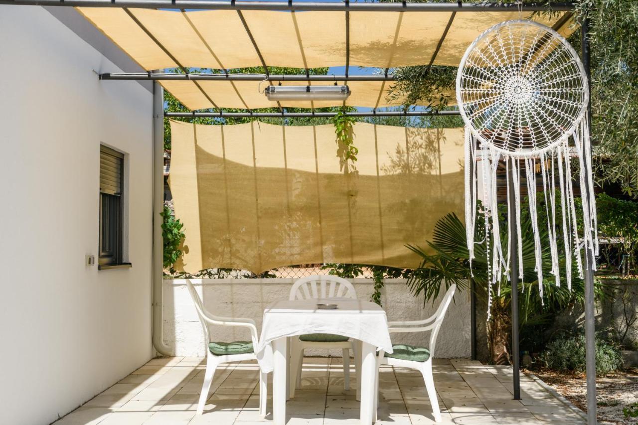 PaviciniSummer House Ninaアパートメント エクステリア 写真