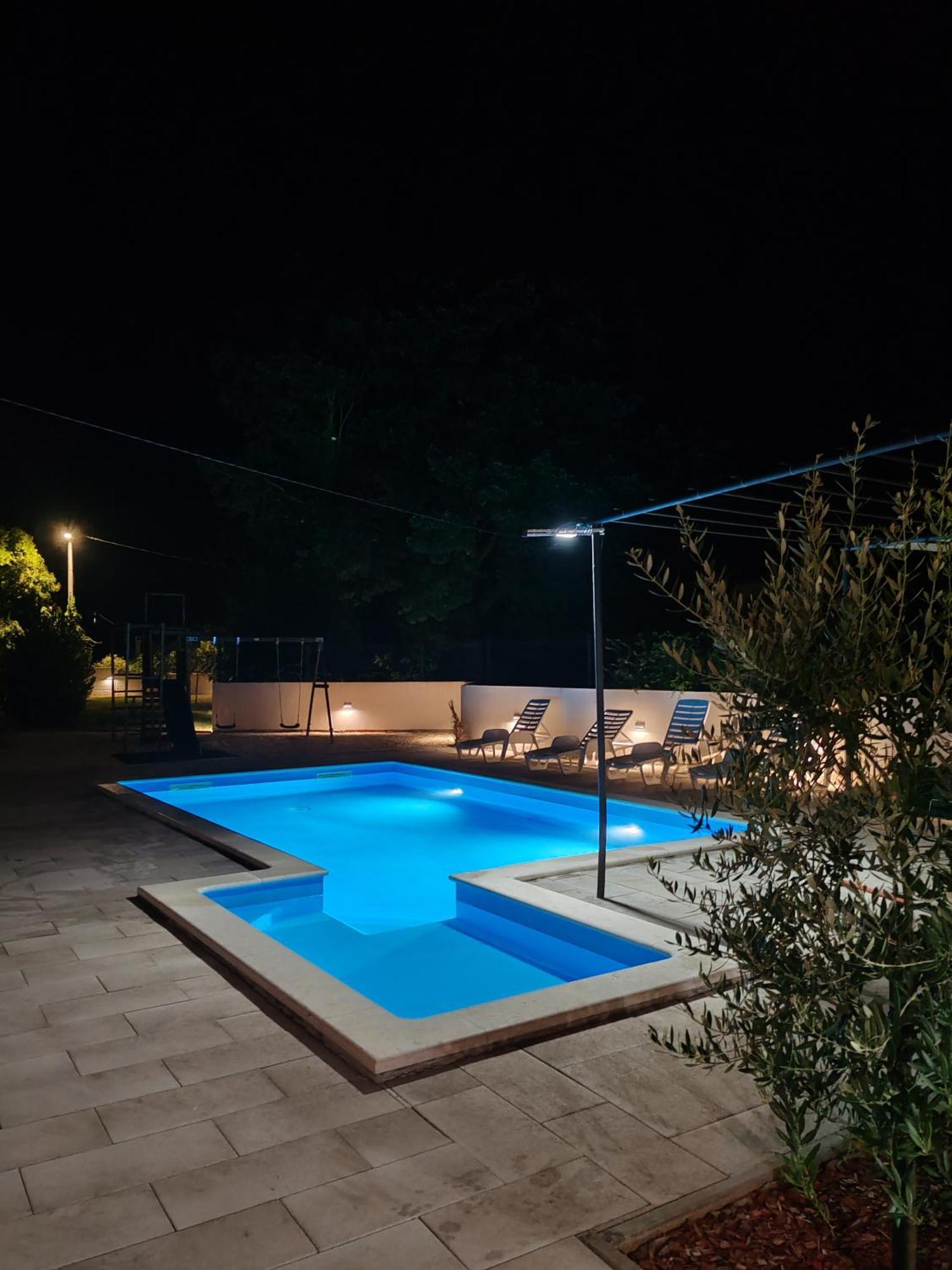 PaviciniSummer House Ninaアパートメント エクステリア 写真